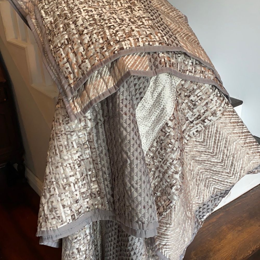 Madison park queen coverlet and 2 shams